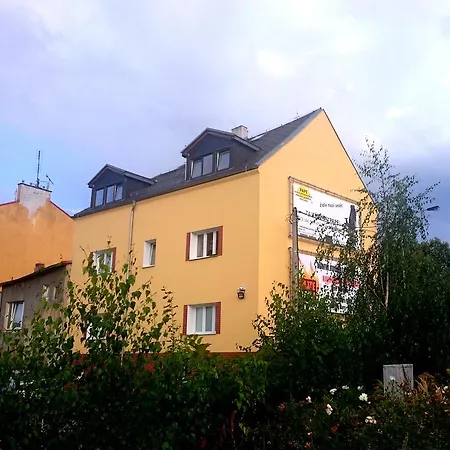 - Na Staré Radnici - * Karlovy Vary